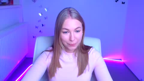 Emilia online show from 09-25-25, 11:36