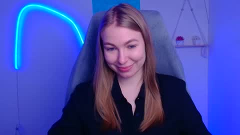 Emilia online show from 01-13-26, 12:32