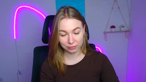 Emilia online show from 03-10-26, 12:43