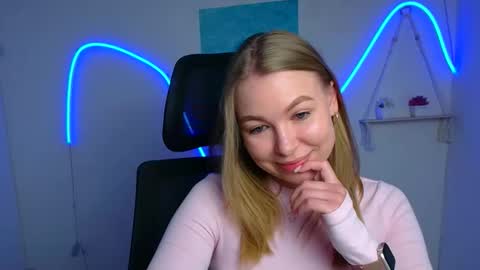 Snapshot of emilia_ilia chatting on 05-01-26, 05:45 Emilia online show from 05-01-26, 05:45