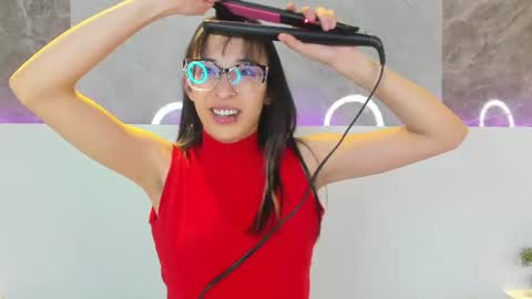 emiliabell_ online show from 07-02-26, 12:55