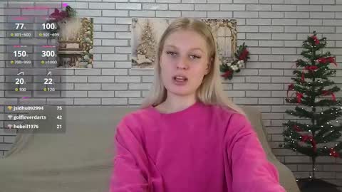 Snapshot of emiliaduchess chatting on 12-28-24, 11:41 Amili online show from 12-28-24, 11:41