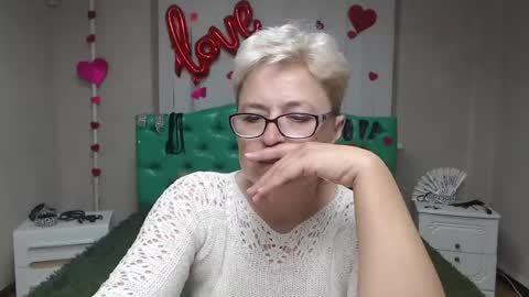 EmiliaGree online show from 09-26-25, 06:45