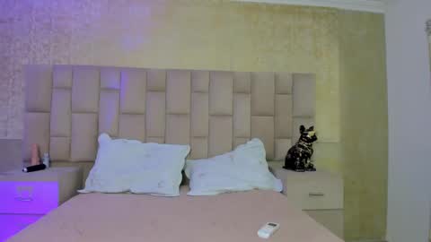 Snapshot of emiliarose_ chatting on 02-18-25, 08:58 EmiliaRose online show from 02-18-25, 08:58