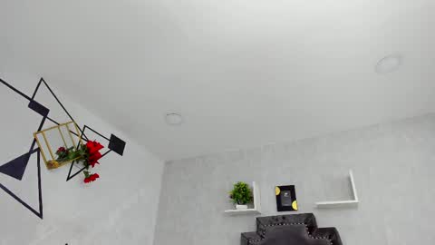 Snapshot of emiliarose_ chatting on 09-09-25, 09:25 EmiliaRose online show from 09-09-25, 09:25