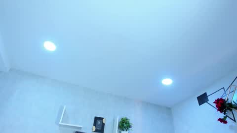 Snapshot of emiliarose_ chatting on 09-13-25, 09:36 EmiliaRose online show from 09-13-25, 09:36