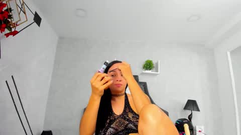 Snapshot of emiliarose_ chatting on 11-20-25, 08:52 EmiliaRose online show from 11-20-25, 08:52