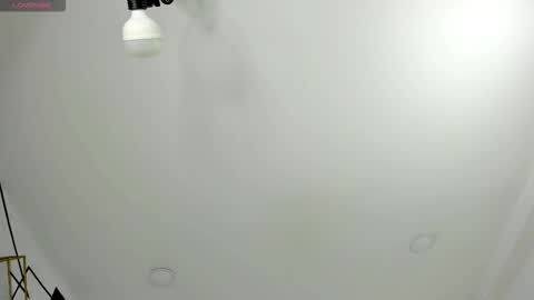 Snapshot of emiliarose_ chatting on 12-13-25, 08:36 EmiliaRose online show from 12-13-25, 08:36