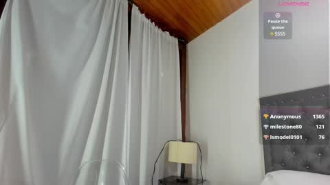 Snapshot of emilibonnie chatting on 01-04-25, 02:03 emilibonnie online show from 01-04-25, 02:03