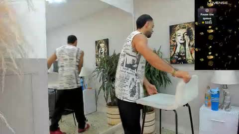 Emilio online show from 10-22-25, 10:37