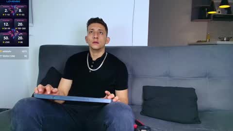 EMILIOCUM online show from 02-12-25, 08:16