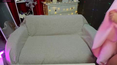 Emiliya online show from 12-07-24, 01:36