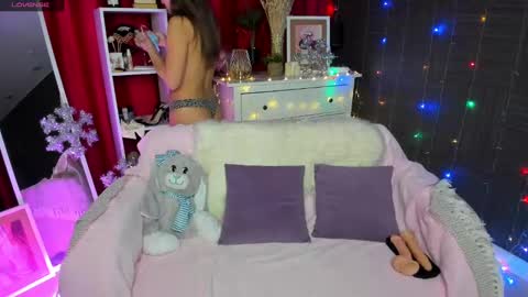 Emiliya online show from 12-28-24, 01:29