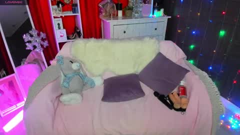 Emiliya online show from 01-08-25, 07:03