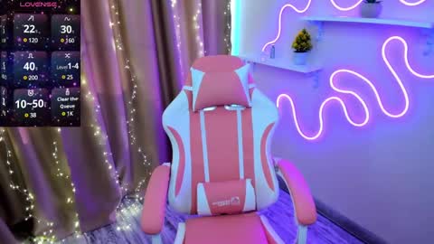 Emiliya online show from 02-18-25, 05:31