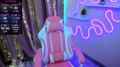 Emiliya online show from 02-18-25, 08:38