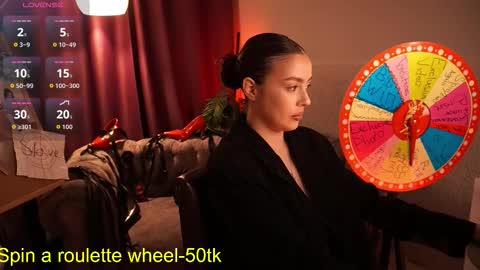  Emiliya  online show from 09-10-25, 01:33