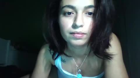 Snapshot of emilly_daniel chatting on 01-08-25, 09:01 Emilly and Daniel online show from 01-08-25, 09:01