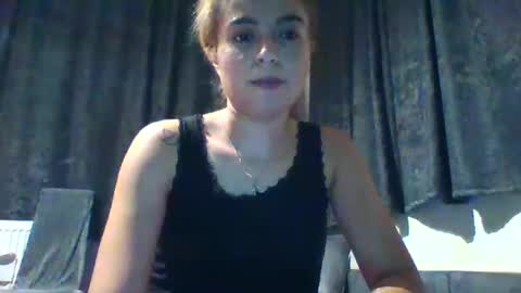 Snapshot of emilly_daniel chatting on 02-02-25, 07:46 Emilly and Daniel online show from 02-02-25, 07:46