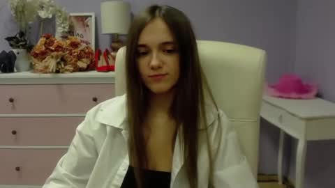 Emilly online show from 02-01-25, 07:47