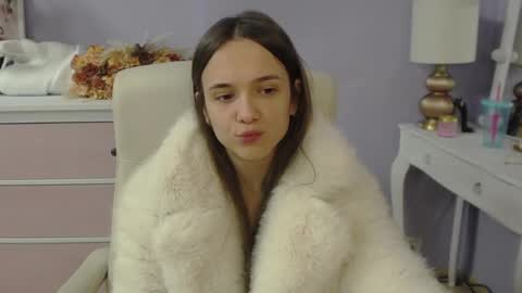 Emilly online show from 02-06-26, 08:07