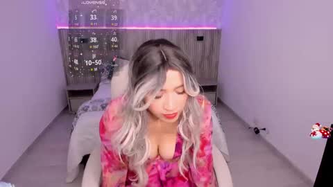 Snapshot of emilly_smith_1 chatting on 02-11-25, 03:08 Emily online show from 02-11-25, 03:08