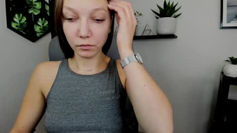 Emilly online show from 12-17-24, 10:12