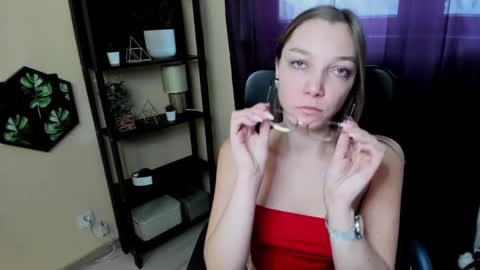 Emilly online show from 02-20-25, 10:05