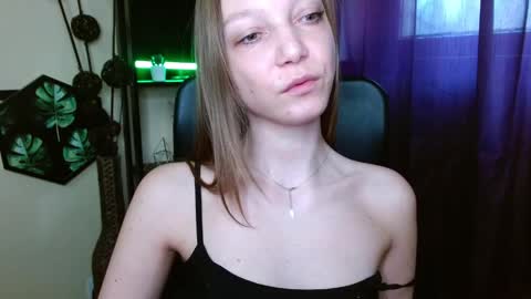 Emilly online show from 04-09-26, 06:13