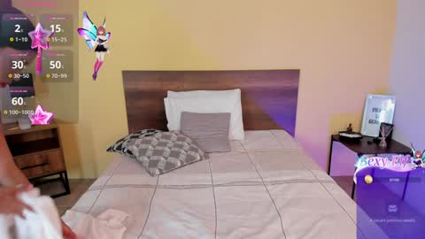 Snapshot of emillygonzalez chatting on 12-07-24, 08:49 .  . online show from 12-07-24, 08:49