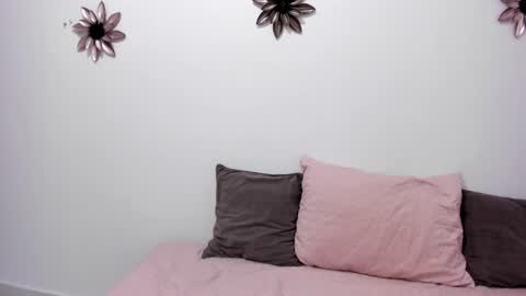 Snapshot of emillygonzalez chatting on 02-18-25, 08:47 .  . online show from 02-18-25, 08:47