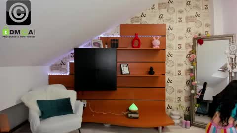 EmillyTaylor online show from 04-28-26, 04:06