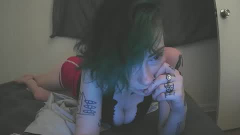 Snapshot of emily0903 chatting on 10-05-25, 04:22 Emily Love online show from 10-05-25, 04:22