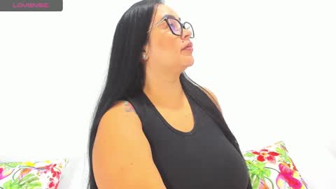 Snapshot of emily18__ chatting on 01-04-25, 06:19 Emily online show from 01-04-25, 06:19