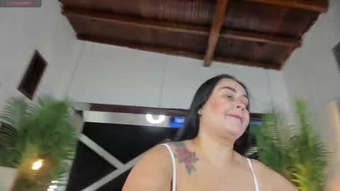 Snapshot of emily18__ chatting on 02-25-25, 11:08 Emily online show from 02-25-25, 11:08