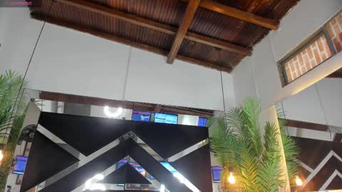 Snapshot of emily18__ chatting on 10-10-25, 12:15 Emily online show from 10-10-25, 12:15