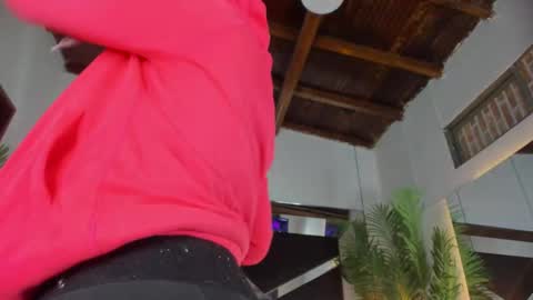 Snapshot of emily18__ chatting on 11-18-25, 10:52 Emily online show from 11-18-25, 10:52