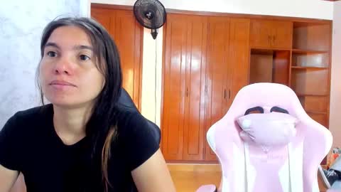 Emily and Soffy online show from 03-03-26, 11:49