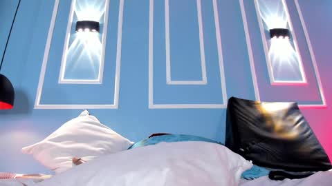 Emily online show from 02-28-25, 04:20