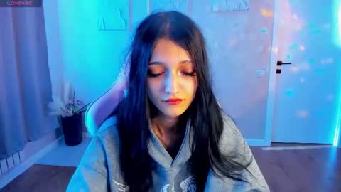 Emily online show from 07-27-26, 12:39