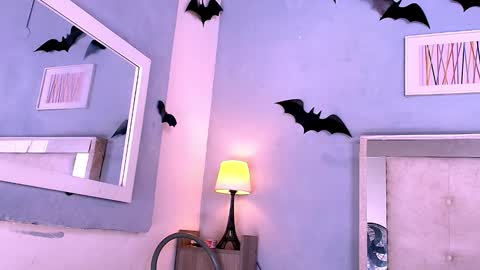 emily_castillo1_ online show from 11-22-25, 03:38