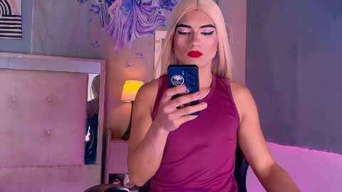 emily_castillo1_ online show from 06-08-26, 05:19