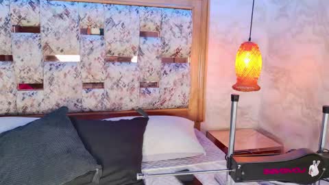 emily_dempsey online show from 04-27-26, 07:34