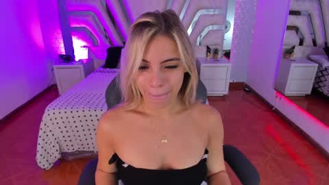 Emily online show from 01-24-25, 10:32