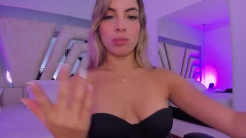 Emily online show from 12-02-25, 11:48