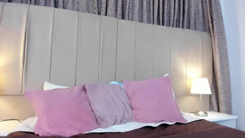 Snapshot of emily_gv chatting on 12-13-25, 07:53 Emily online show from 12-13-25, 07:53