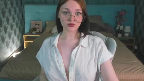 Emily online show from 05-18-26, 12:51