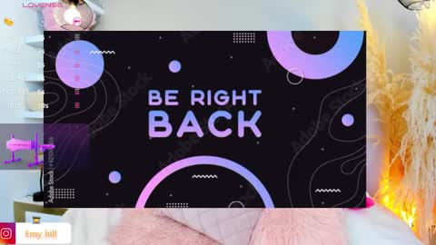 Snapshot of emily_hill___ chatting on 01-16-25, 03:56 EMILY Monday 5-2 am From Tuesday to Friday5-1 am Colombia time online show from 01-16-25, 03:56