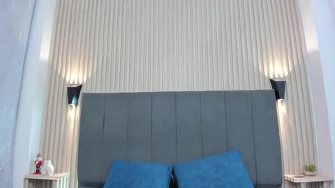 emily_jonhson online show from 12-22-25, 07:44