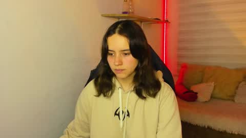 emily_lindey online show from 11-09-25, 03:05